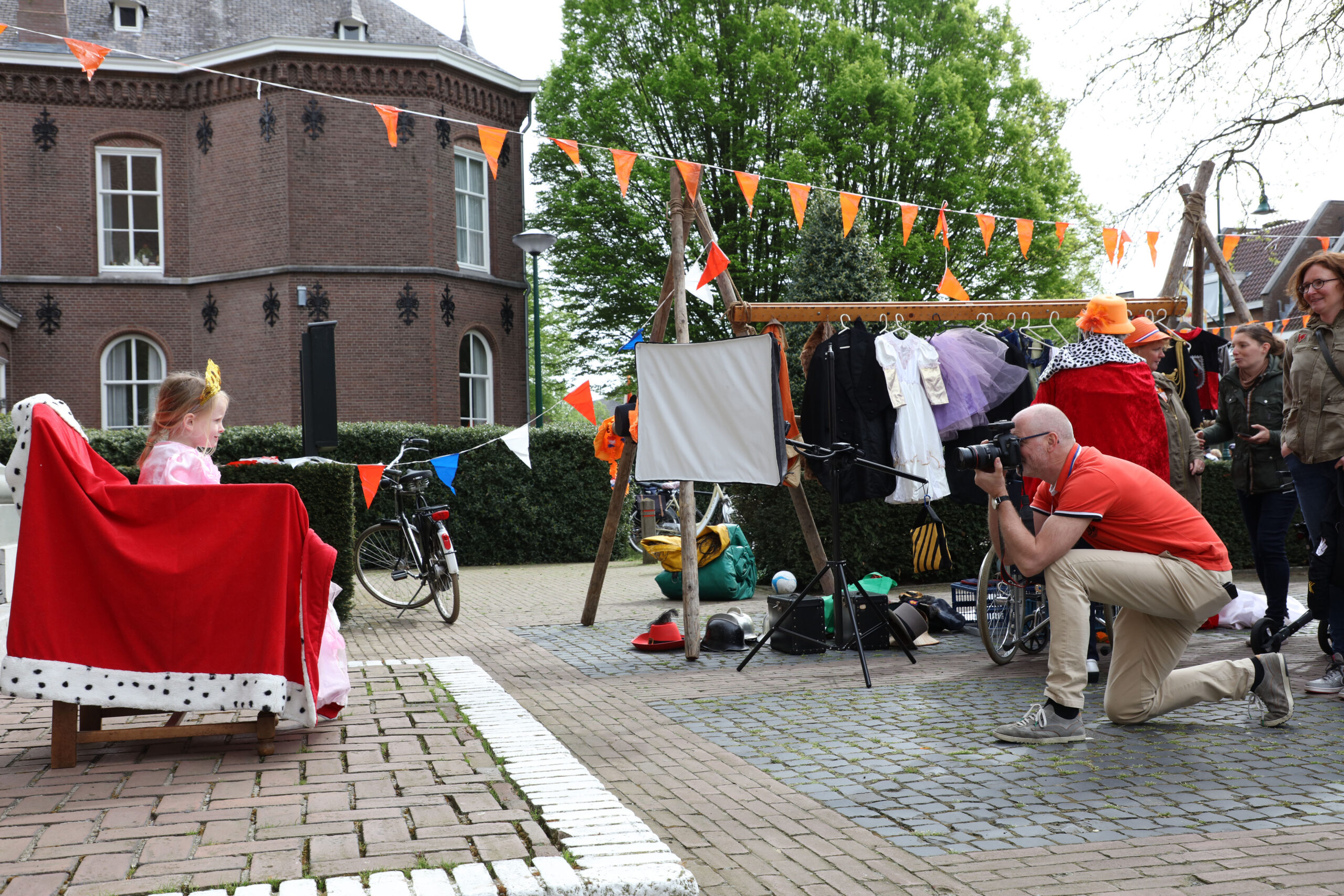 Vrijwilligers gevraagd voor Koningsdag in Aarle-Rixtel